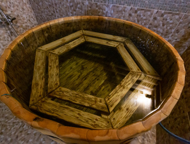 Комплекс из трёх коттеджей на 30 человек