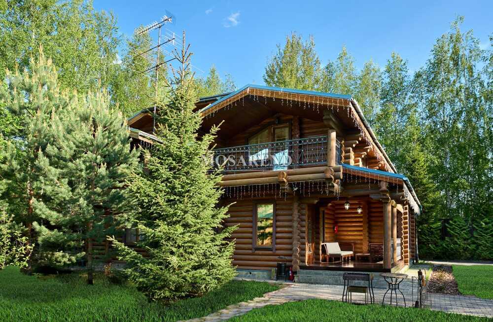 Комплекс из двух коттеджей на 22 человека