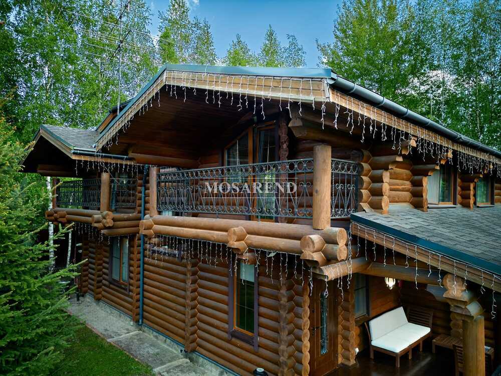 Комплекс из двух коттеджей на 22 человека