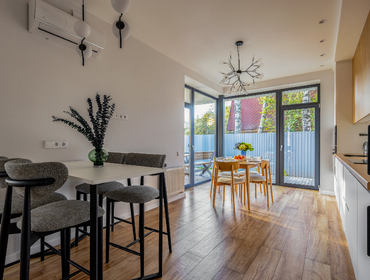 Волендам - коттедж на 12 человек