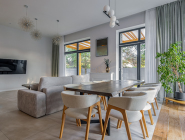 Волендам - коттедж на 12 человек