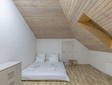 Коттедж на 50 человек