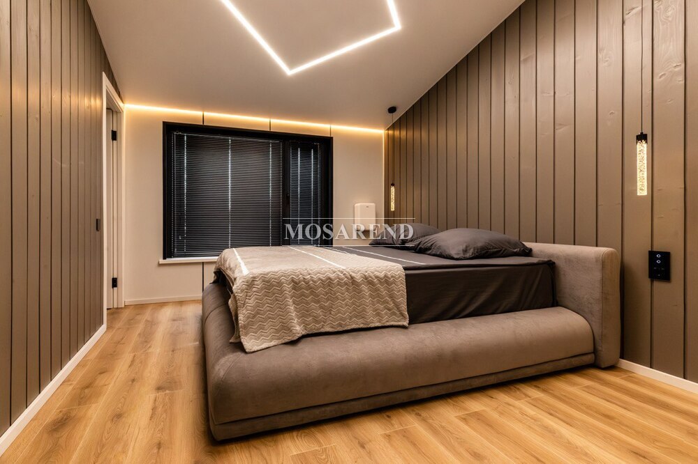 Комплекс из двух коттеджей на 24 человека