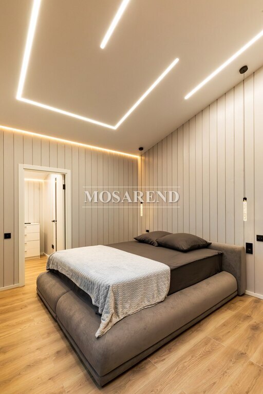 Комплекс из двух коттеджей на 24 человека