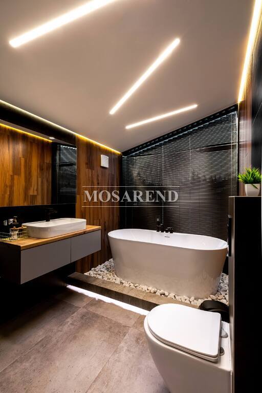 Комплекс из двух коттеджей на 24 человека