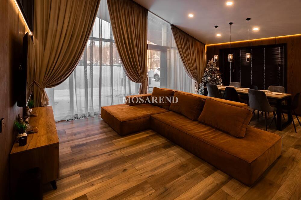 Комплекс из двух коттеджей на 24 человека