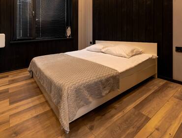 Комплекс из двух коттеджей на 24 человека