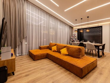 Комплекс из двух коттеджей на 24 человека