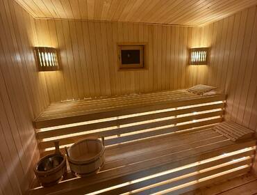 Комплекс из двух коттеджей на 24 человека