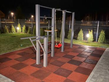 Комплекс из двух коттеджей на 24 человека