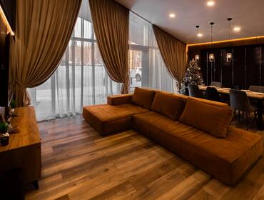 Комплекс из двух коттеджей на 24 человека