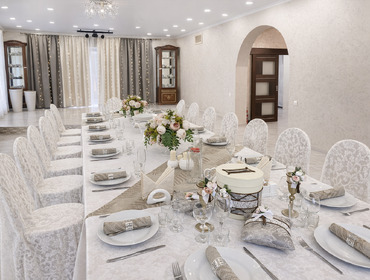 Комплекс из двух коттеджей на 35 человек