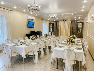 Комплекс из двух коттеджей на 35 человек