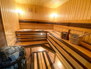 Комплекс из двух коттеджей на 35 человек