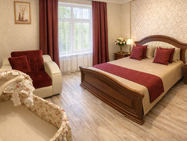 Комплекс из двух коттеджей на 35 человек