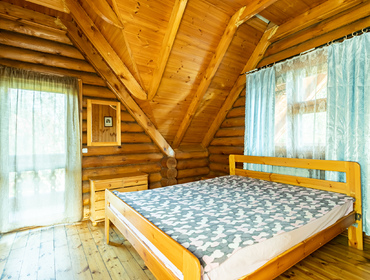 Комплекс из двух коттеджей на 40 человек