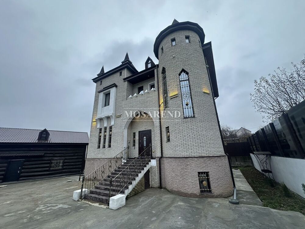 Коттедж на 25 человек