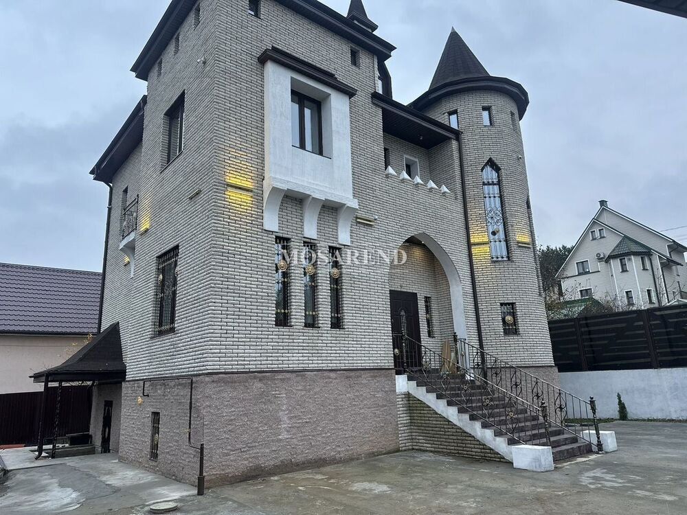 Коттедж на 25 человек