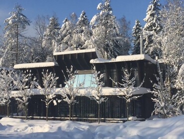 Комплекс из четырёх коттеджей на 80 человек