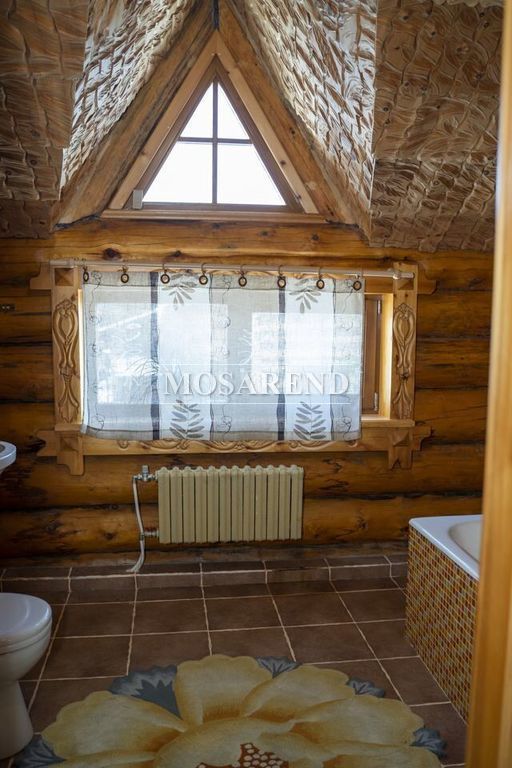 Усадьба из 6 строений на 150 человек