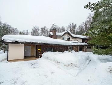 Коттедж МОНЭ на 35 человек