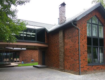 Красная горка - коттедж на 50 человек