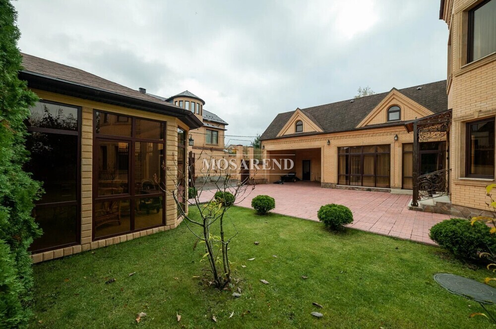 Барский дом в Румянцево - коттедж на 30 человек