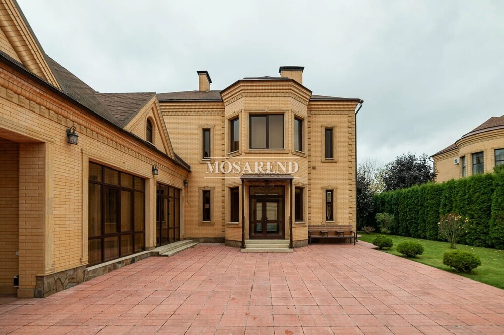 Барский дом в Румянцево - коттедж на 30 человек