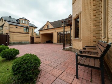 Барский дом в Румянцево - коттедж на 30 человек