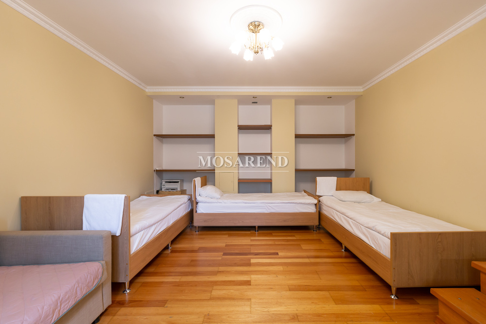 Коттедж на 30 человек