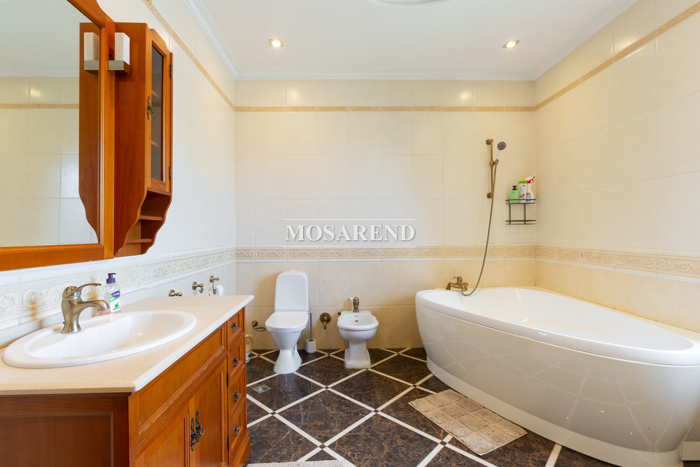 Коттедж на 30 человек