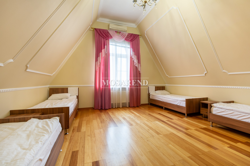 Коттедж на 30 человек