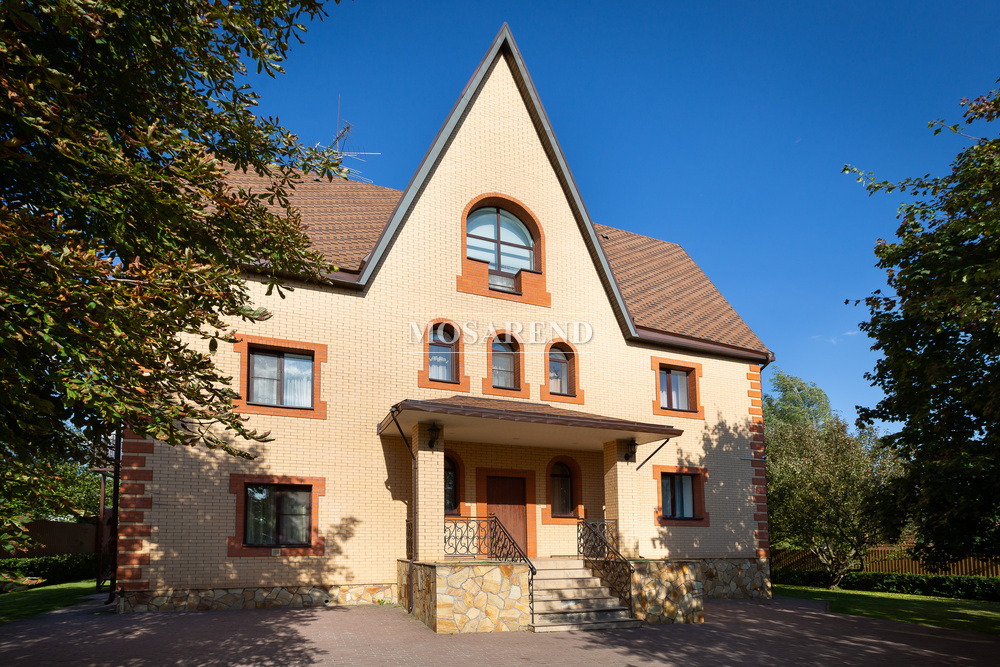 Коттедж на 30 человек