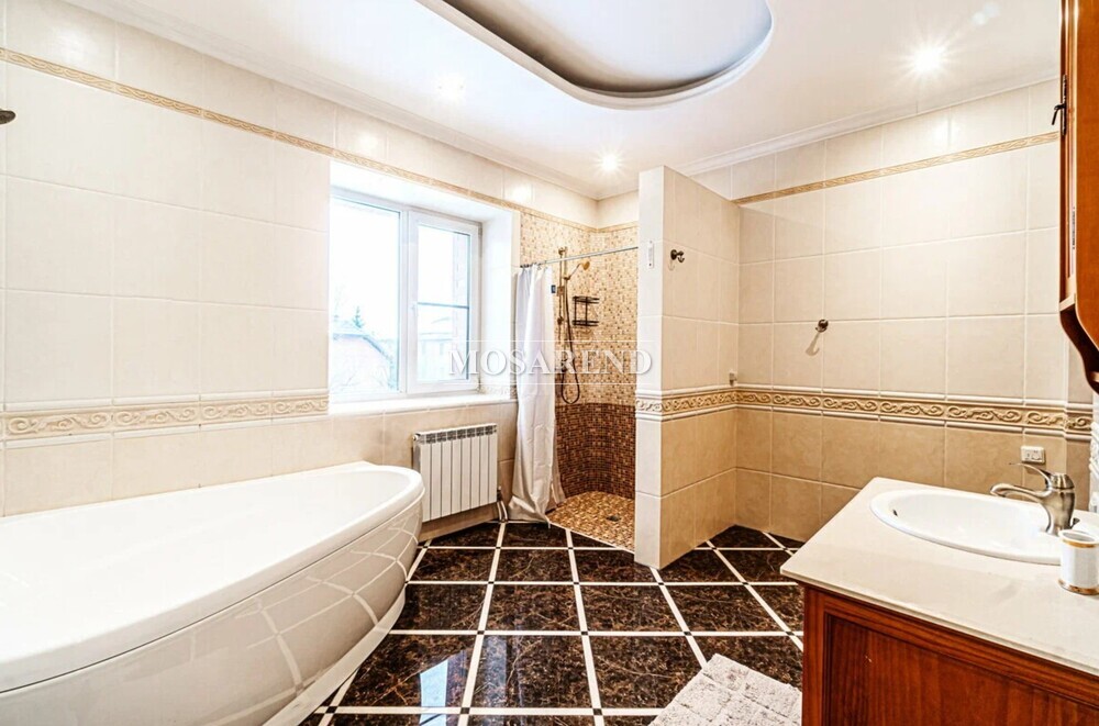 Солнечная гора Хаус - коттедж на 30 человек