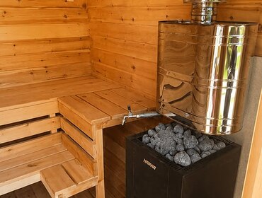 Комплекс из двух коттеджей на 20 человек