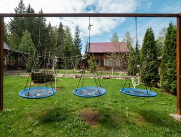 Комплекс из двух коттеджей на 30 человек