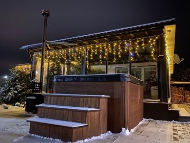 Комплекс из трех коттеджей на 12 человек