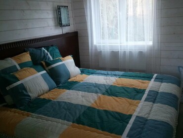 Комплекс из трех коттеджей на 12 человек