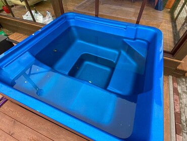 Комплекс из трех коттеджей на 12 человек