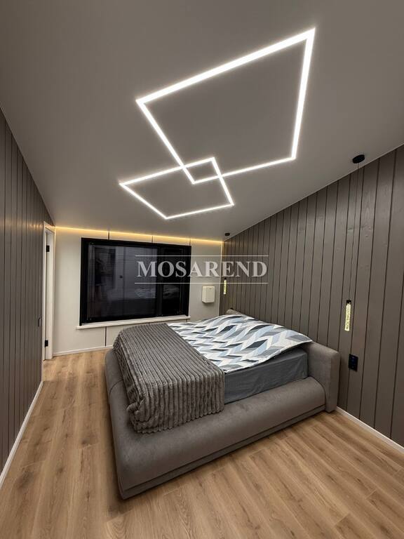 Коттедж на 12 человек