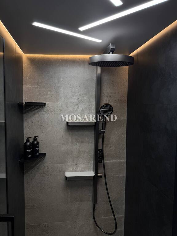 Коттедж на 12 человек