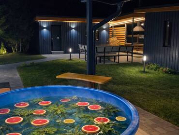 Коттедж на 12 человек