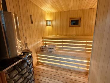 Коттедж на 12 человек