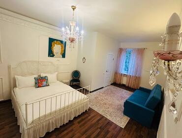 Комплекс из двух коттеджей на 60 человек