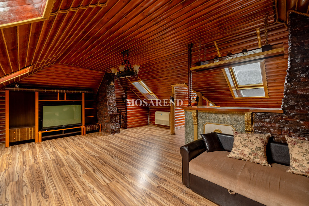 Комплекс из двух коттеджей на 50 человек