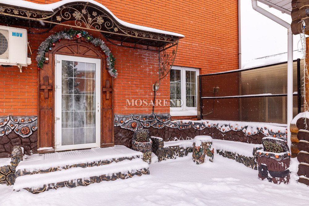 Комплекс из двух коттеджей на 50 человек