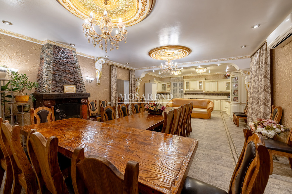 Комплекс из двух коттеджей на 50 человек