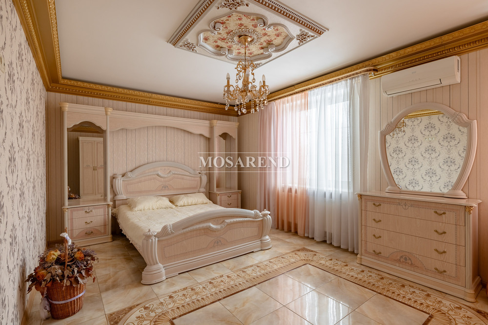 Комплекс из двух коттеджей на 50 человек