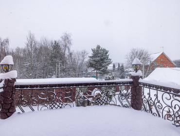 Комплекс из двух коттеджей на 50 человек