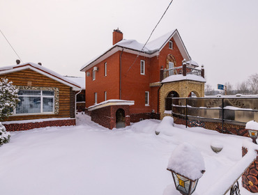 Комплекс из двух коттеджей на 50 человек